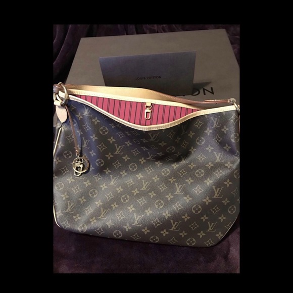 Like New Louis Vuitton - Picture 2 of 2